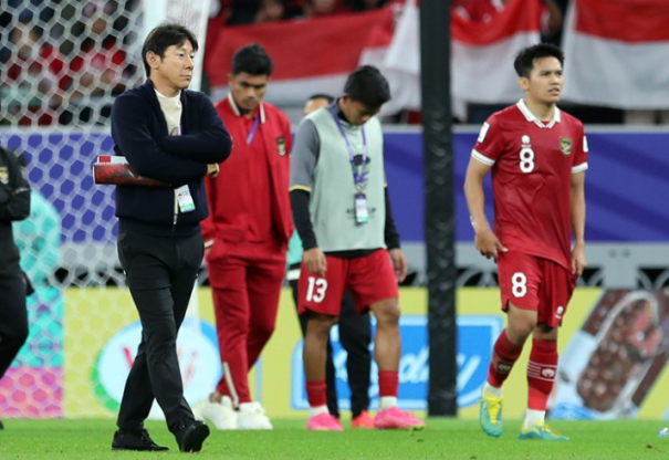 越位争议：申泰勇教练指责裁判错误，导致印尼1-3负于伊拉克